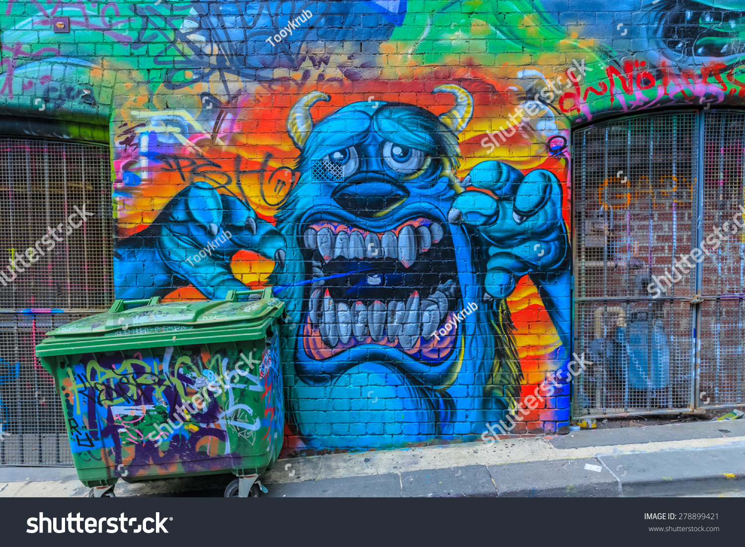 Detail Street Art Graffiti Monster Nomer 22
