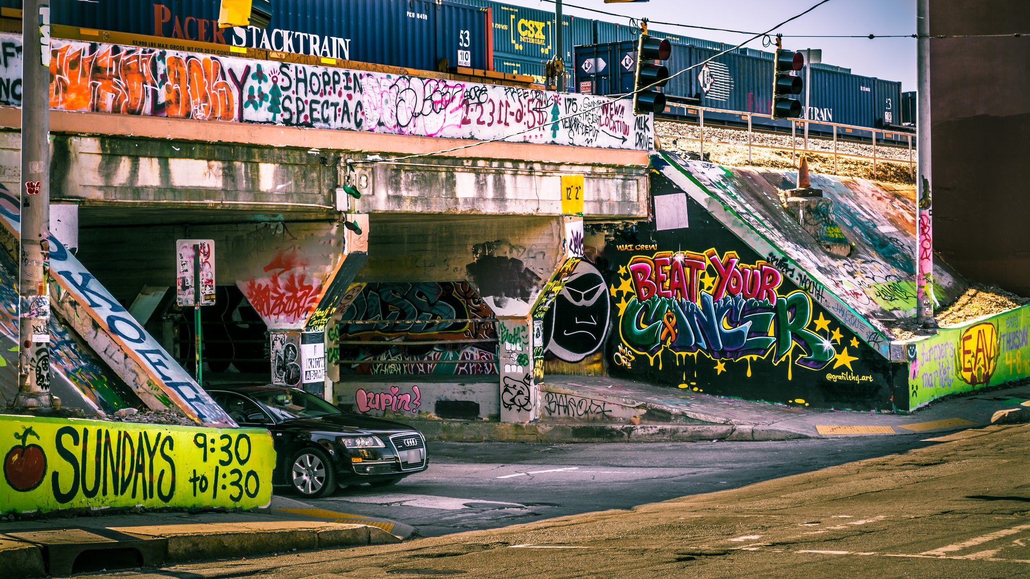 Detail Street With Graffiti Nomer 41