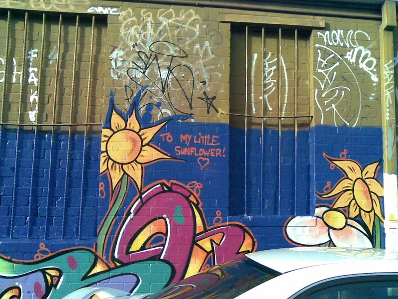 Detail Sunflower Graffiti Nomer 45