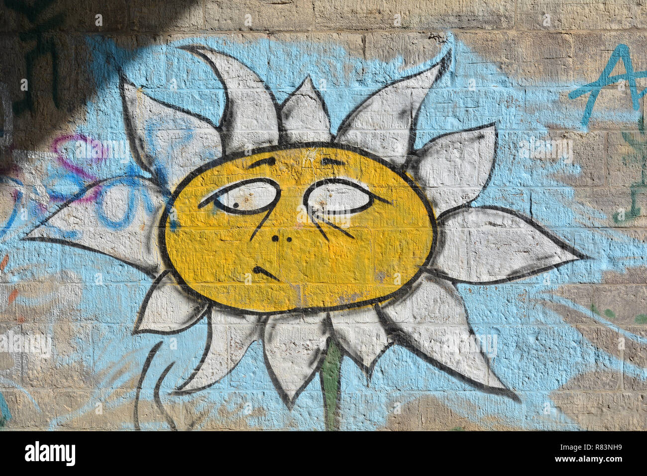 Detail Sunflower Graffiti Nomer 7