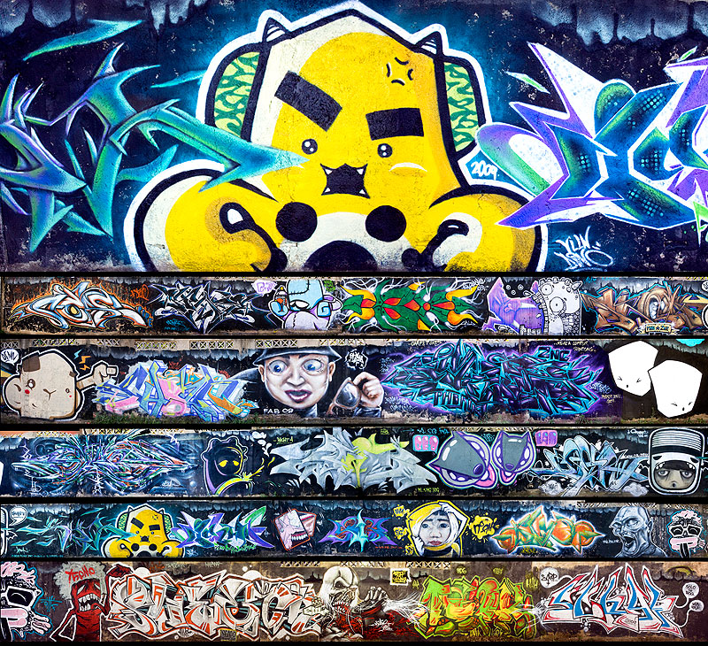 Detail The Ywllow Dinno Graffiti Nomer 12