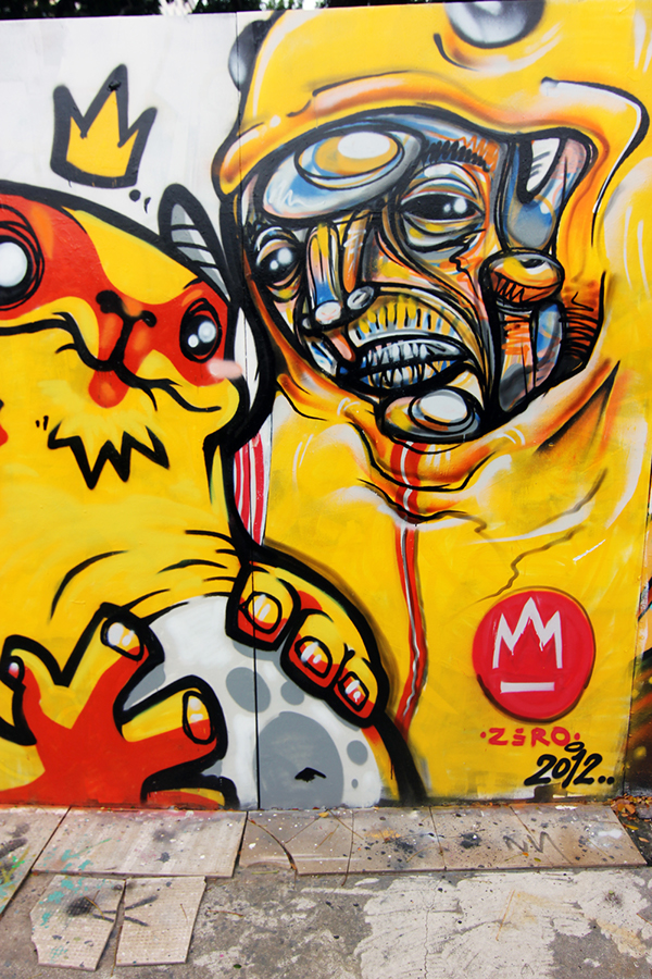 Detail The Ywllow Dinno Graffiti Nomer 31