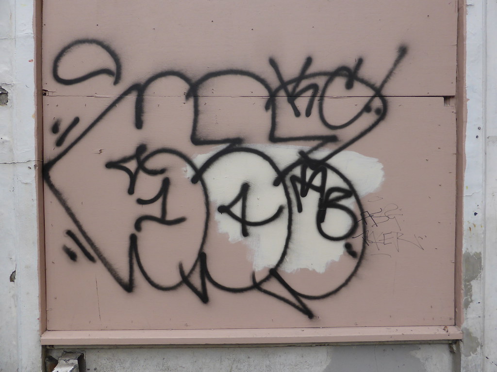 Detail Throw Up Graffiti B Nomer 46
