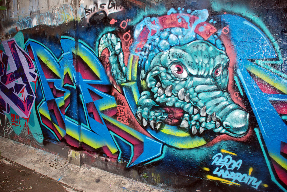 Detail Toko Graffiti Surabaya Nomer 5