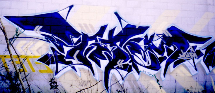 Detail Totem Graffiti Nomer 44