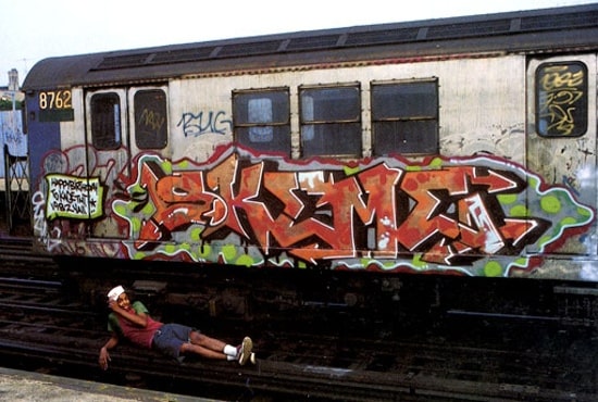 Detail Train Graffiti Art Nomer 14