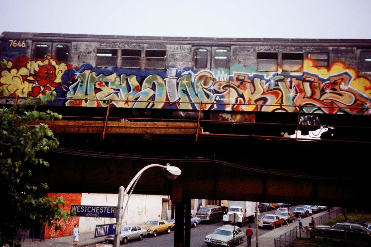 Detail Train Graffiti Art Nomer 15