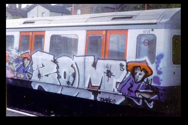 Detail Train Graffiti Art Nomer 39