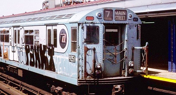 Detail Train Graffiti Front View Nomer 24