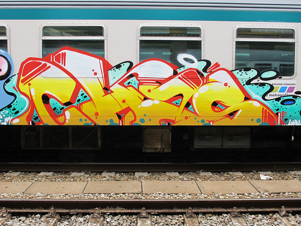 Detail Train Graffiti Front View Nomer 3