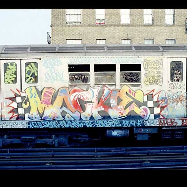 Detail Train Graffiti Front View Nomer 4