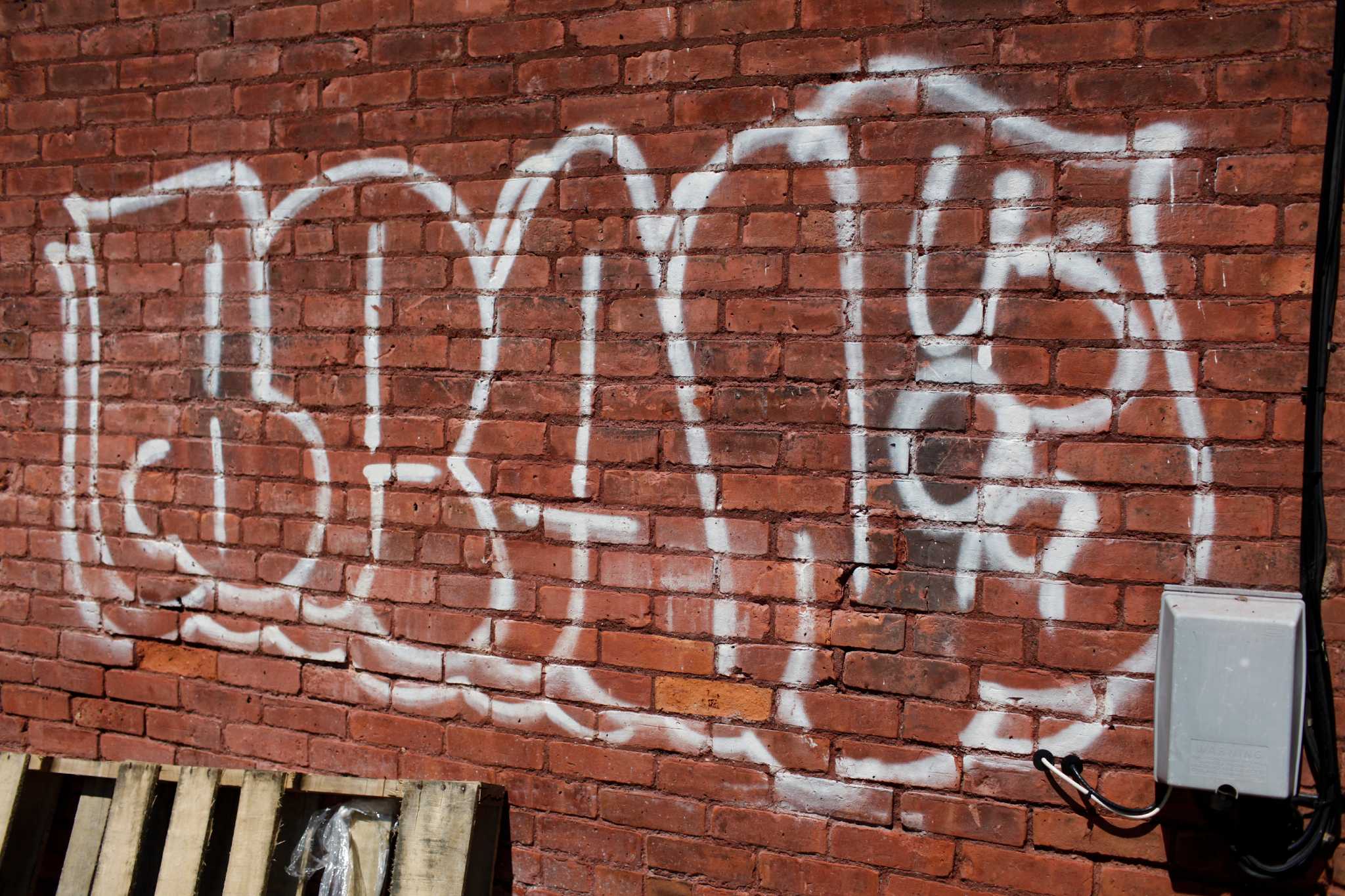 Detail Troy Graffiti Nomer 8