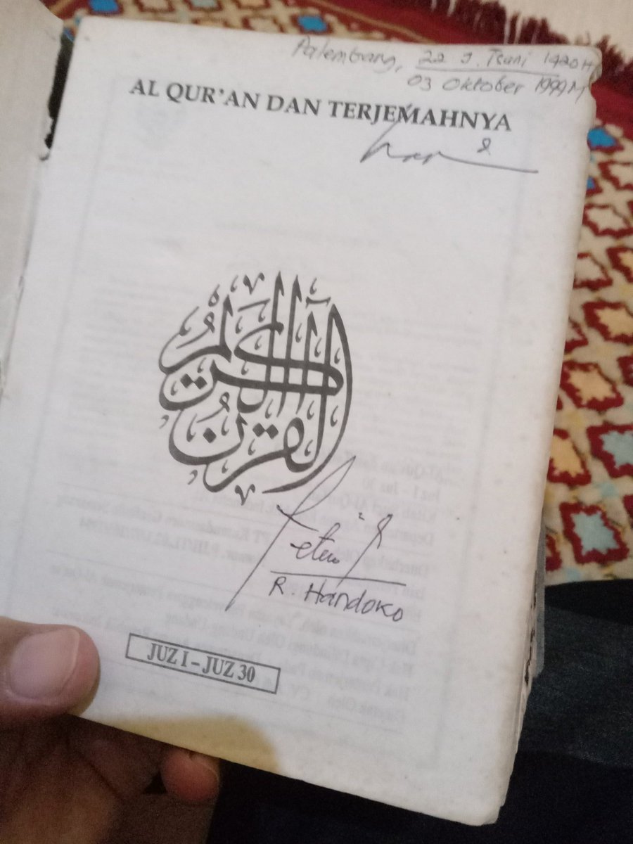 Detail Tulisan Graffiti Di Kertas Dengan Kata Alie Rahman Nomer 22