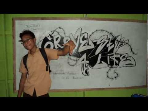 Detail Tulisan Joker Graffiti Nomer 19