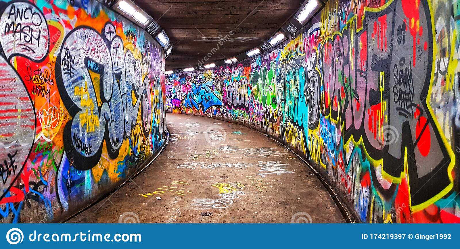 Detail Tunnel Graffiti Nomer 17