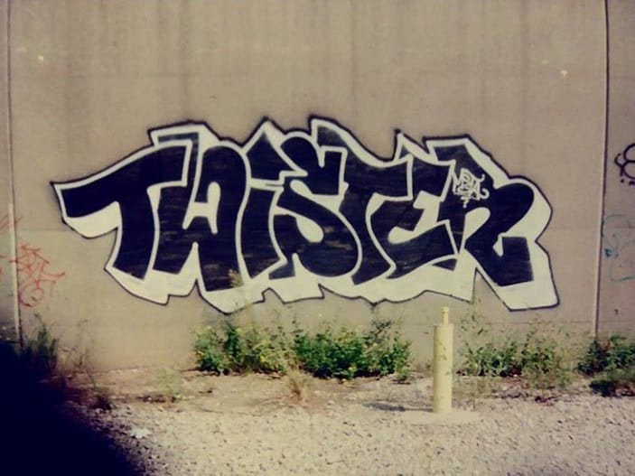 Detail Twist Amaze Graffiti Nomer 3