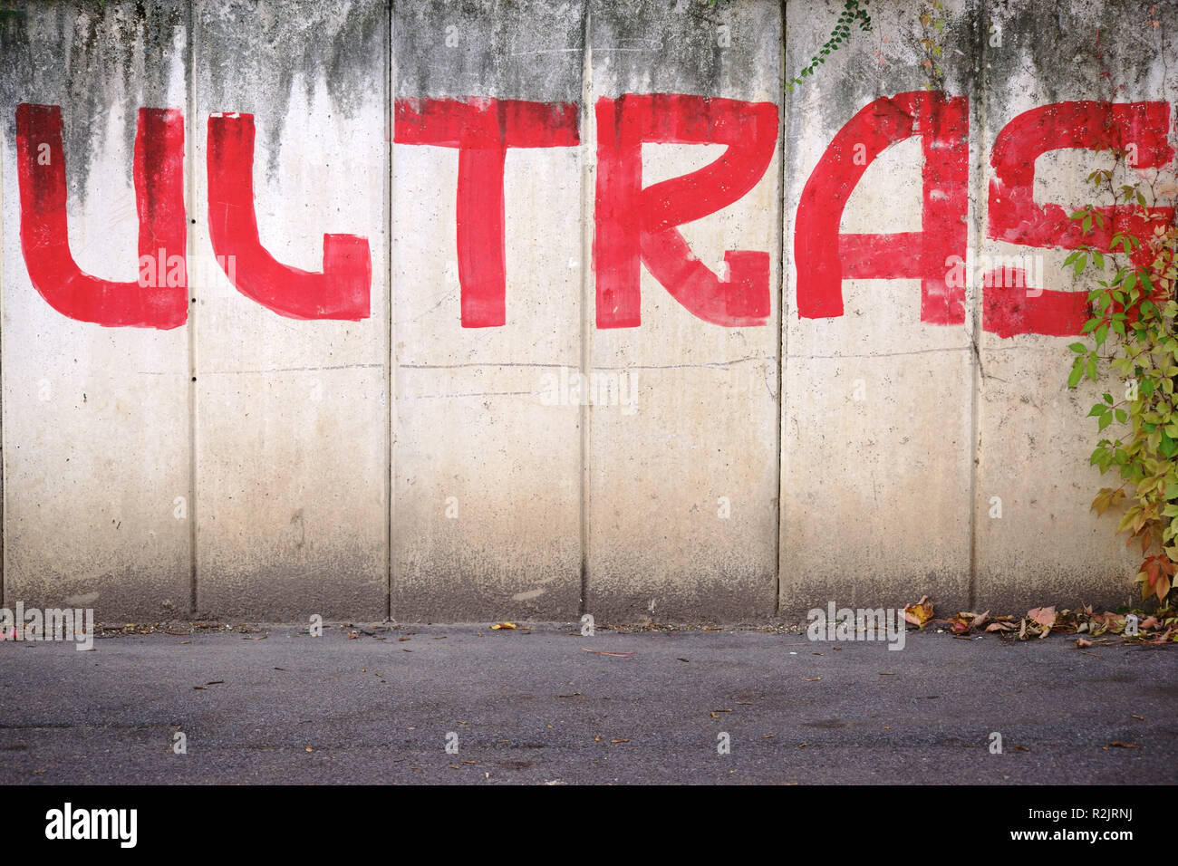 Detail Ultras Graffiti Nomer 12