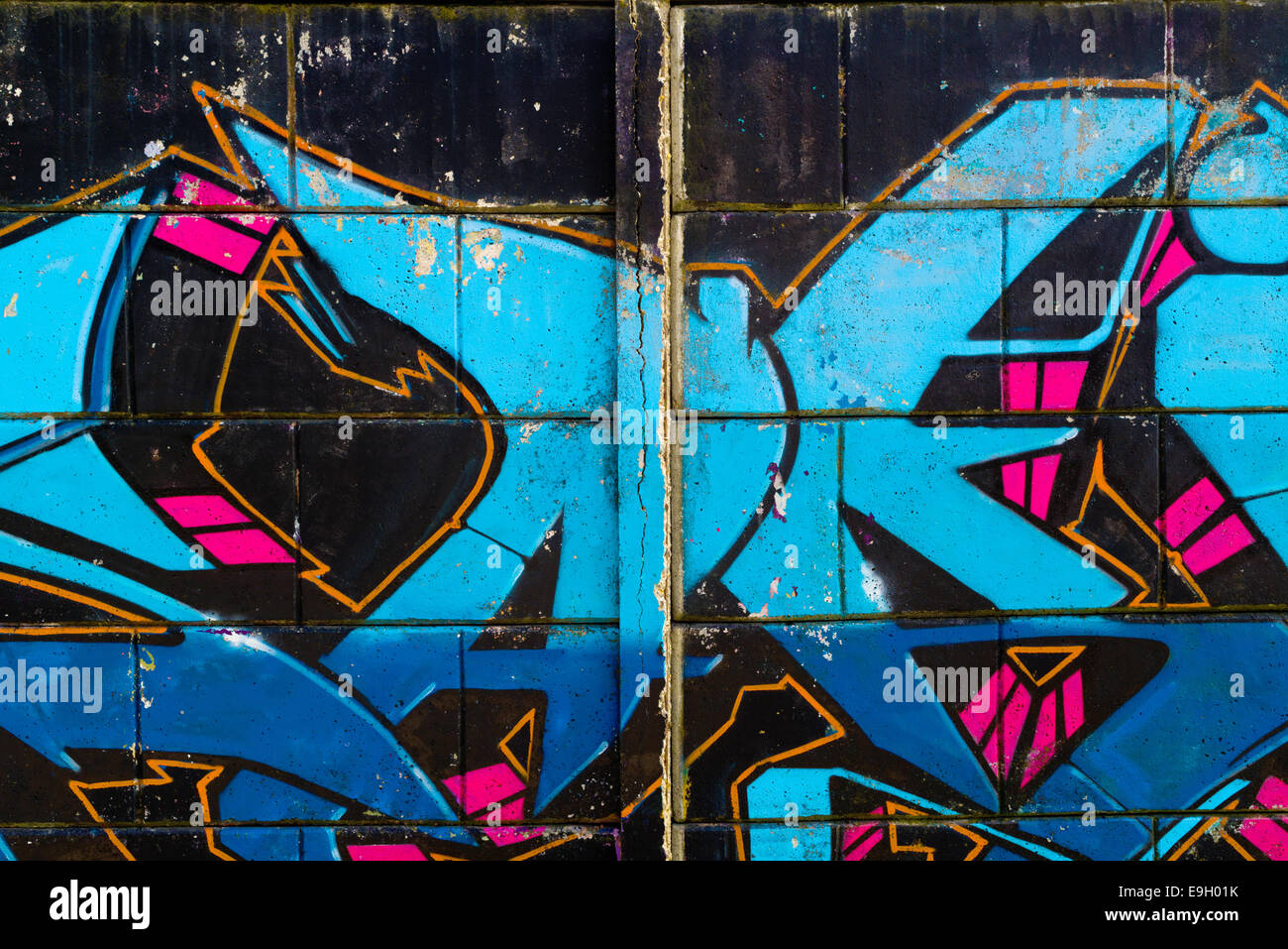 Detail Vibrant Graffiti Nomer 8