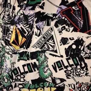 Detail Volcom Graffiti Nomer 16