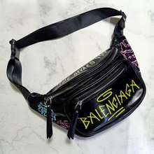 Detail Waist Bag Balenciaga Graffiti Nomer 32