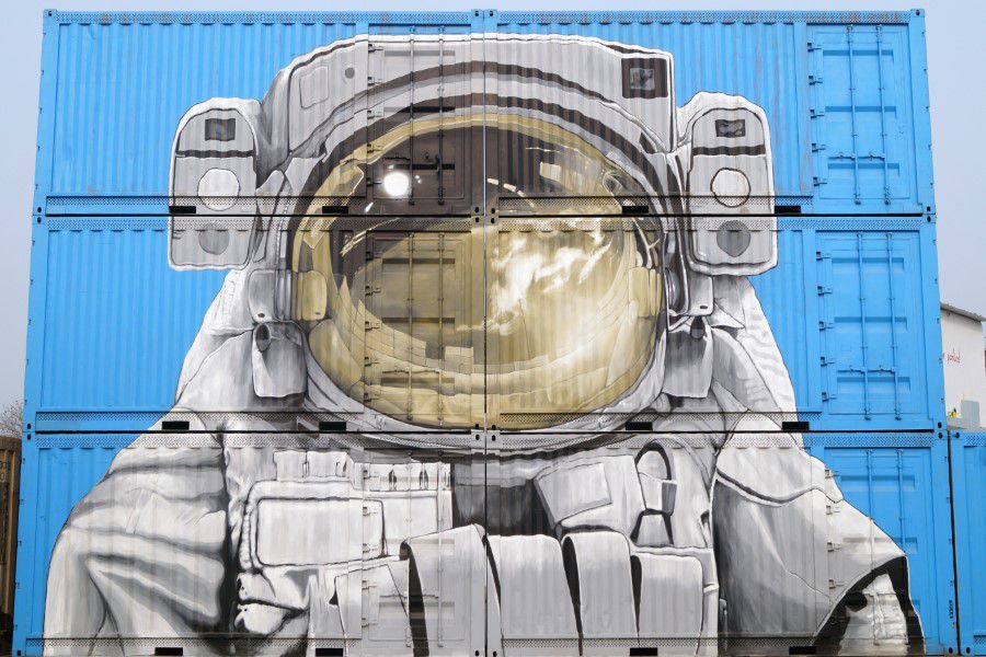 Detail Wallpaper Graffiti Astronaut Nomer 15