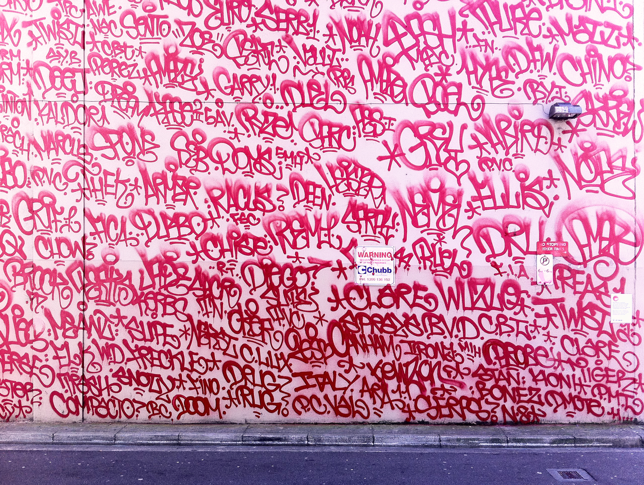 Detail Wallpaper Graffiti Pink Nomer 15