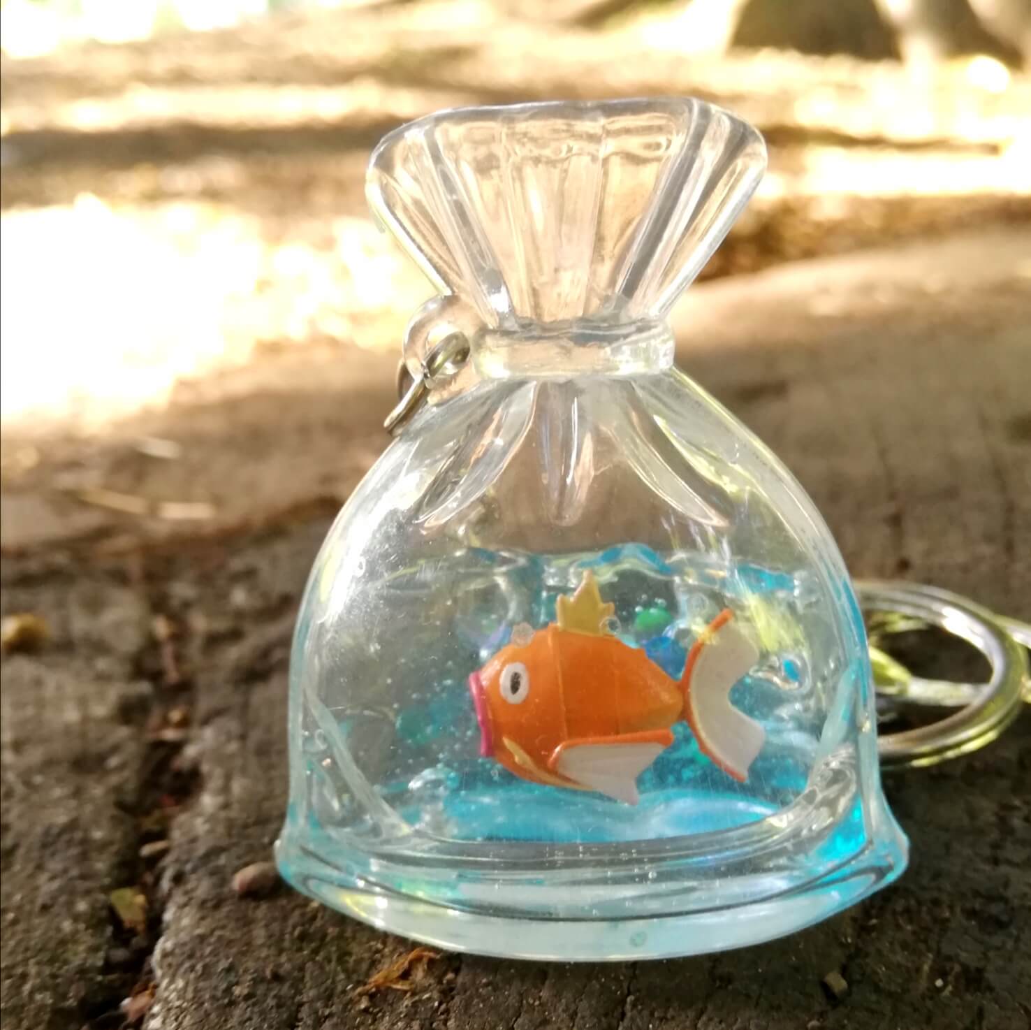 Detail Goldfish In A Bag Keychain Nomer 20