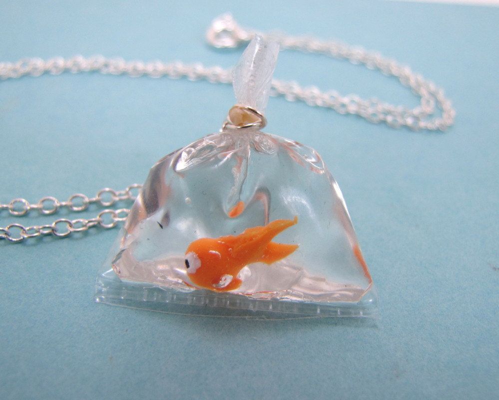 Detail Goldfish In A Bag Keychain Nomer 54