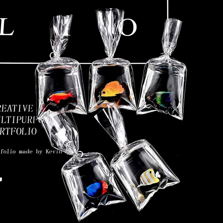 Detail Goldfish In A Bag Keychain Nomer 60