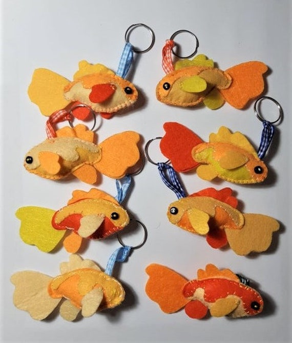 Detail Goldfish In A Bag Keychain Nomer 9