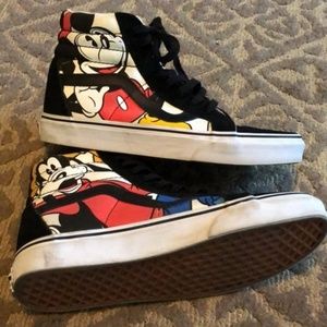 Detail Goofy Vans Nomer 49
