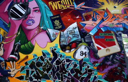 Detail Woman Back Graffiti Patchwork Vector Nomer 59