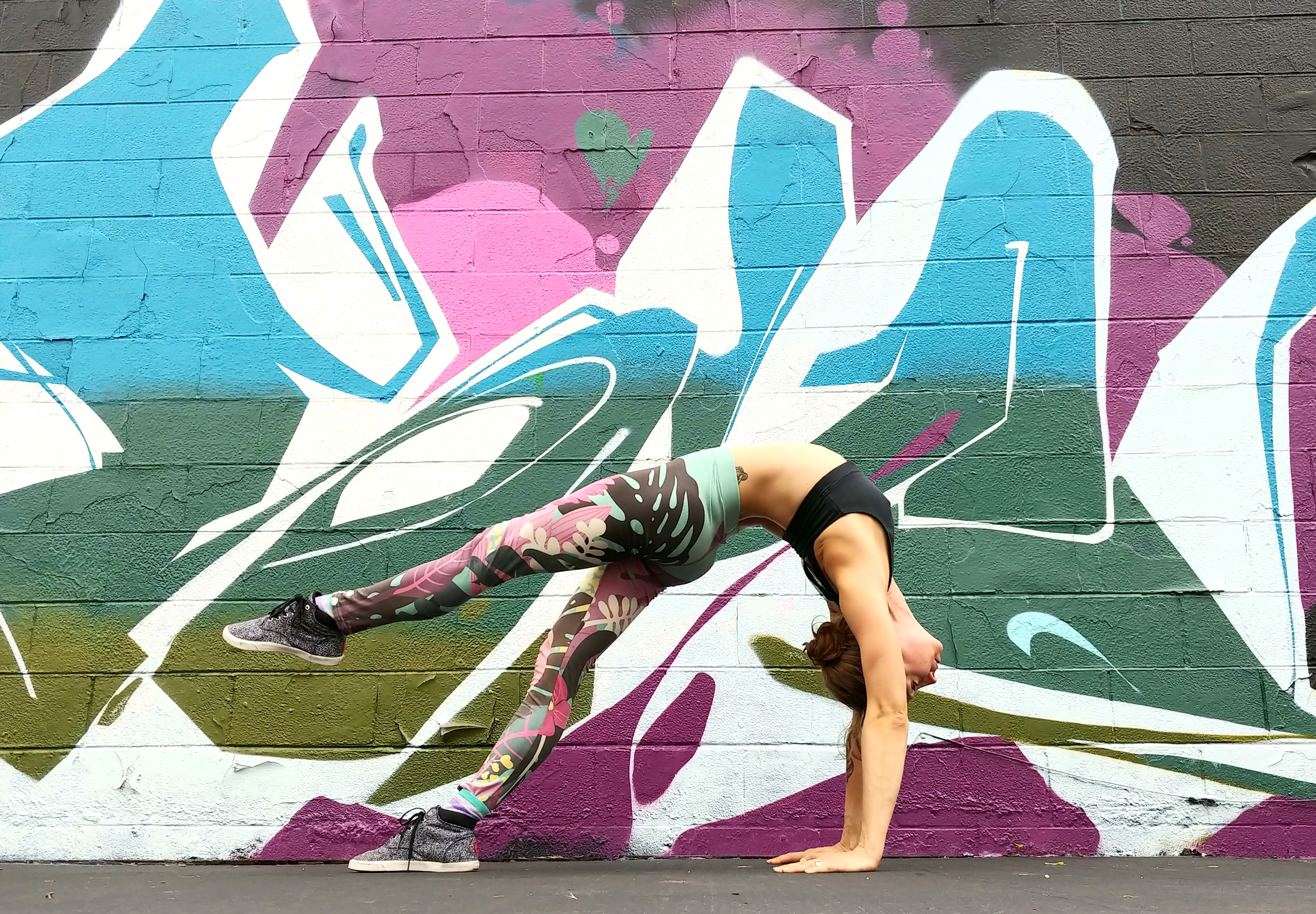 Detail Yoga Graffiti Nomer 43