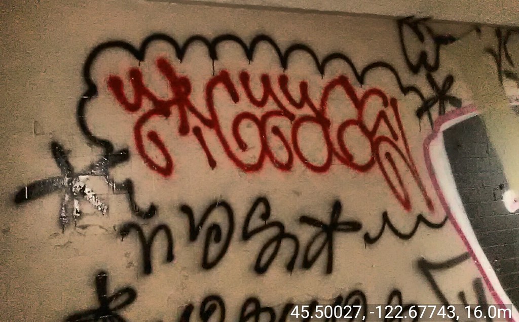Detail Zigzag Graffiti Nomer 12