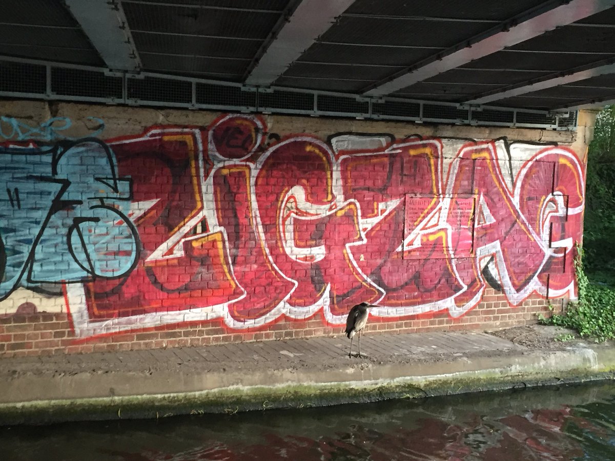 Detail Zigzag Graffiti Nomer 13