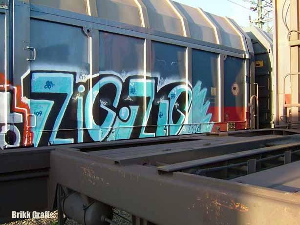 Detail Zigzag Graffiti Nomer 22