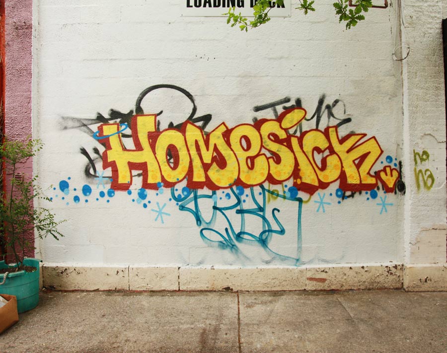 Detail Zigzag Graffiti Nomer 5