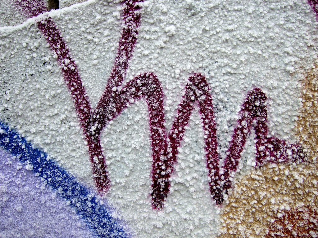 Detail Zigzag Graffiti Nomer 50
