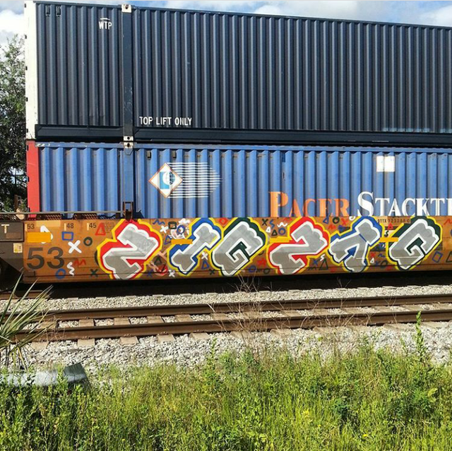 Detail Zigzag Graffiti Nomer 6