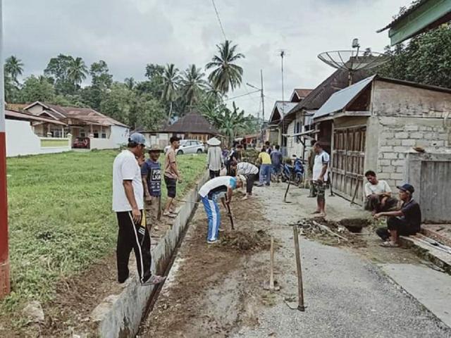 Detail Gotong Royong Di Lingkungan Rumah Nomer 26