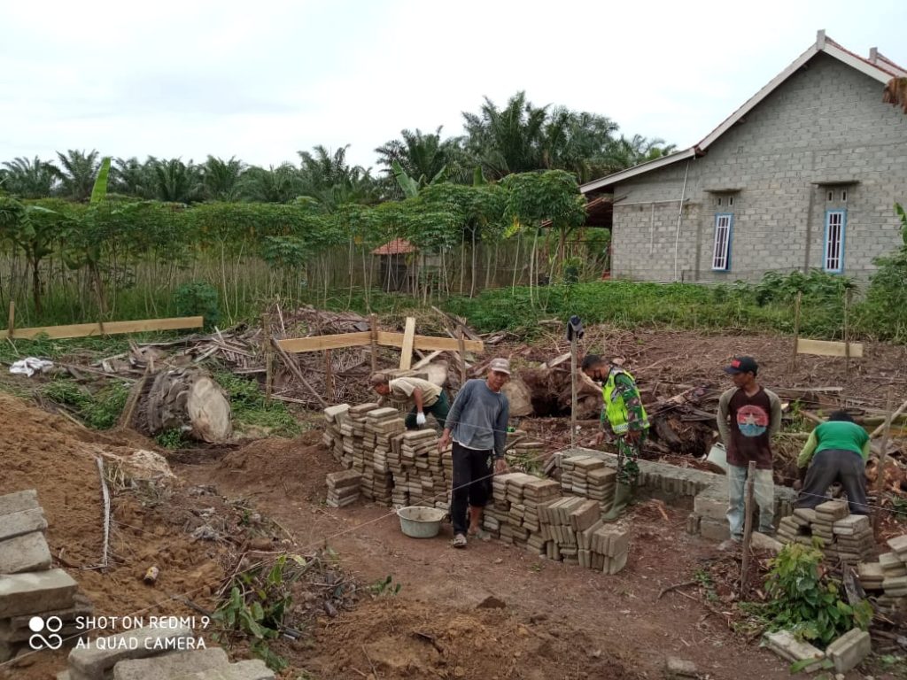 Detail Gotong Royong Membangun Rumah Nomer 26