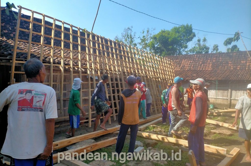 Detail Gotong Royong Membangun Rumah Nomer 32