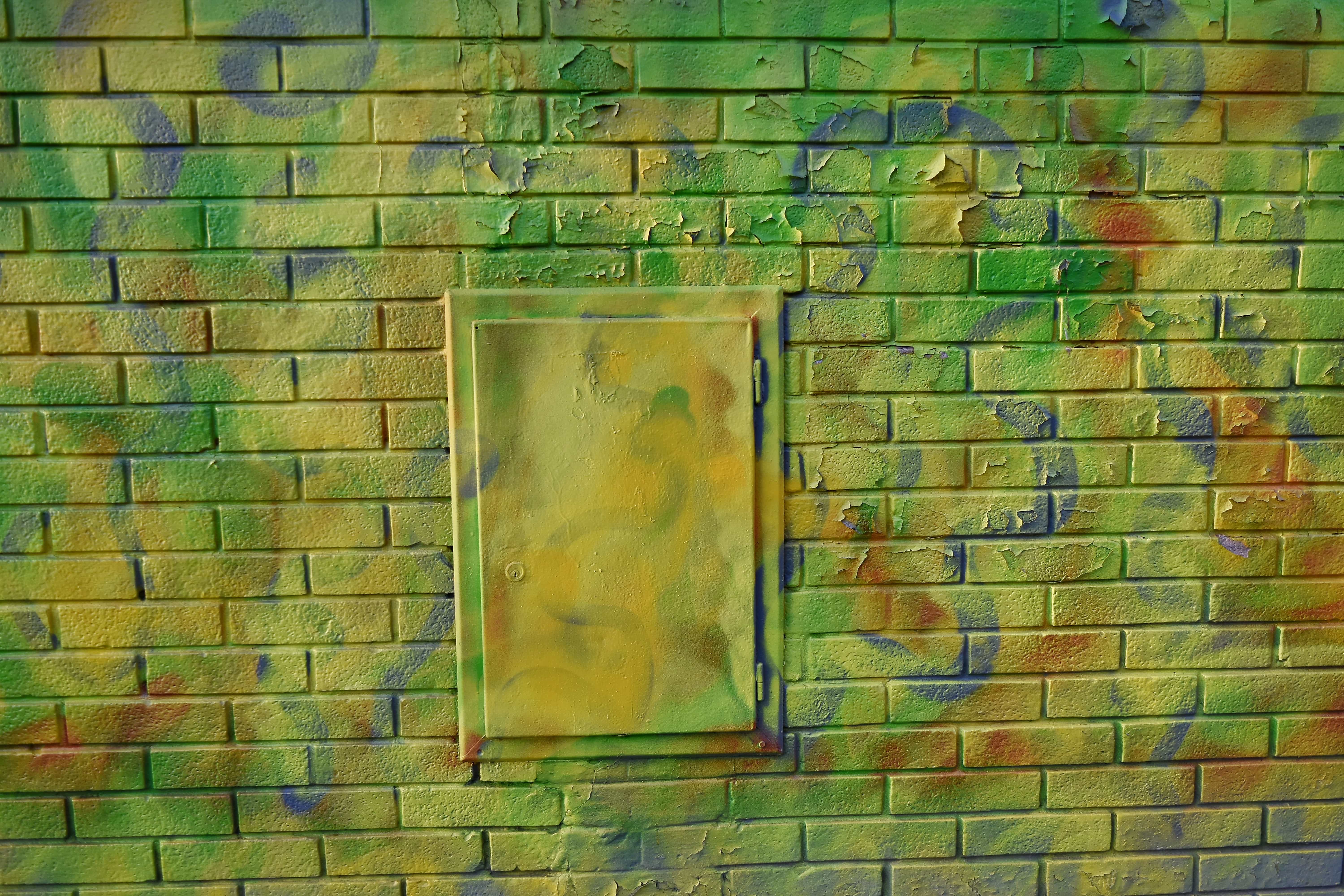 Detail Grafiti Batu Bata Nomer 34