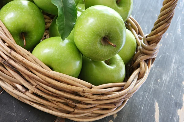 Detail Granny Smith Gratis Nomer 36