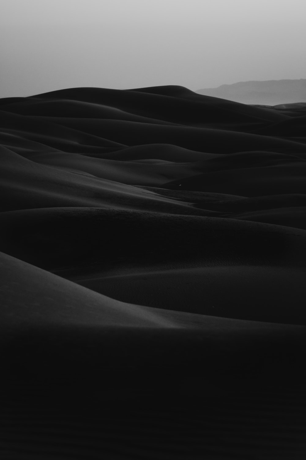 Detail Grayscale Wallpaper Nomer 23
