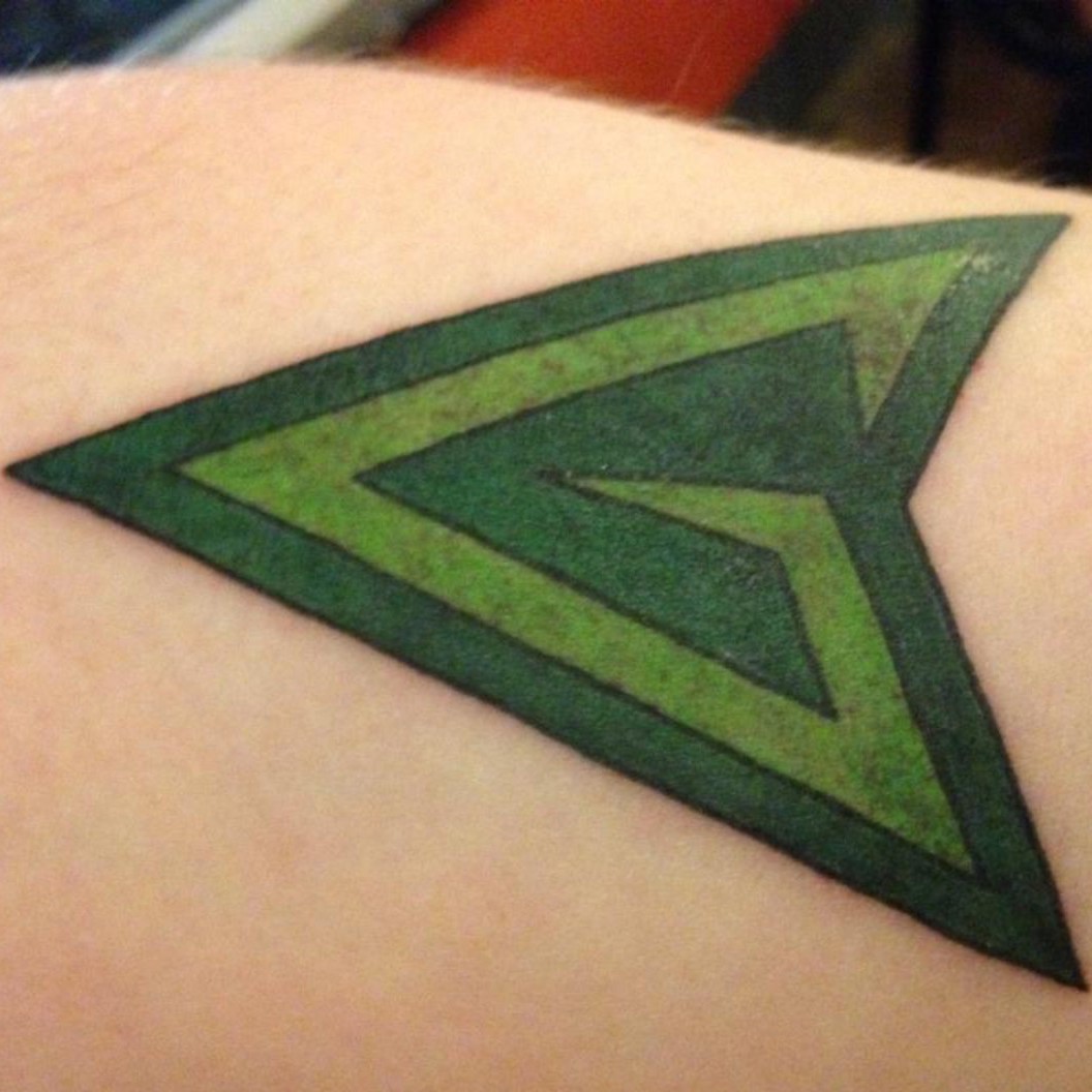 Detail Green Arrow Logo Nomer 40