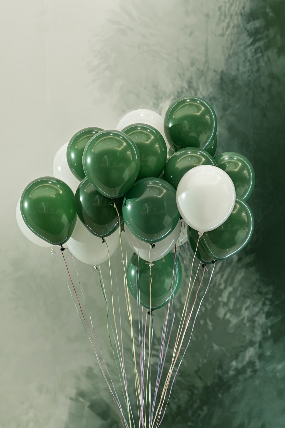 Detail Green Balloon Image Nomer 27