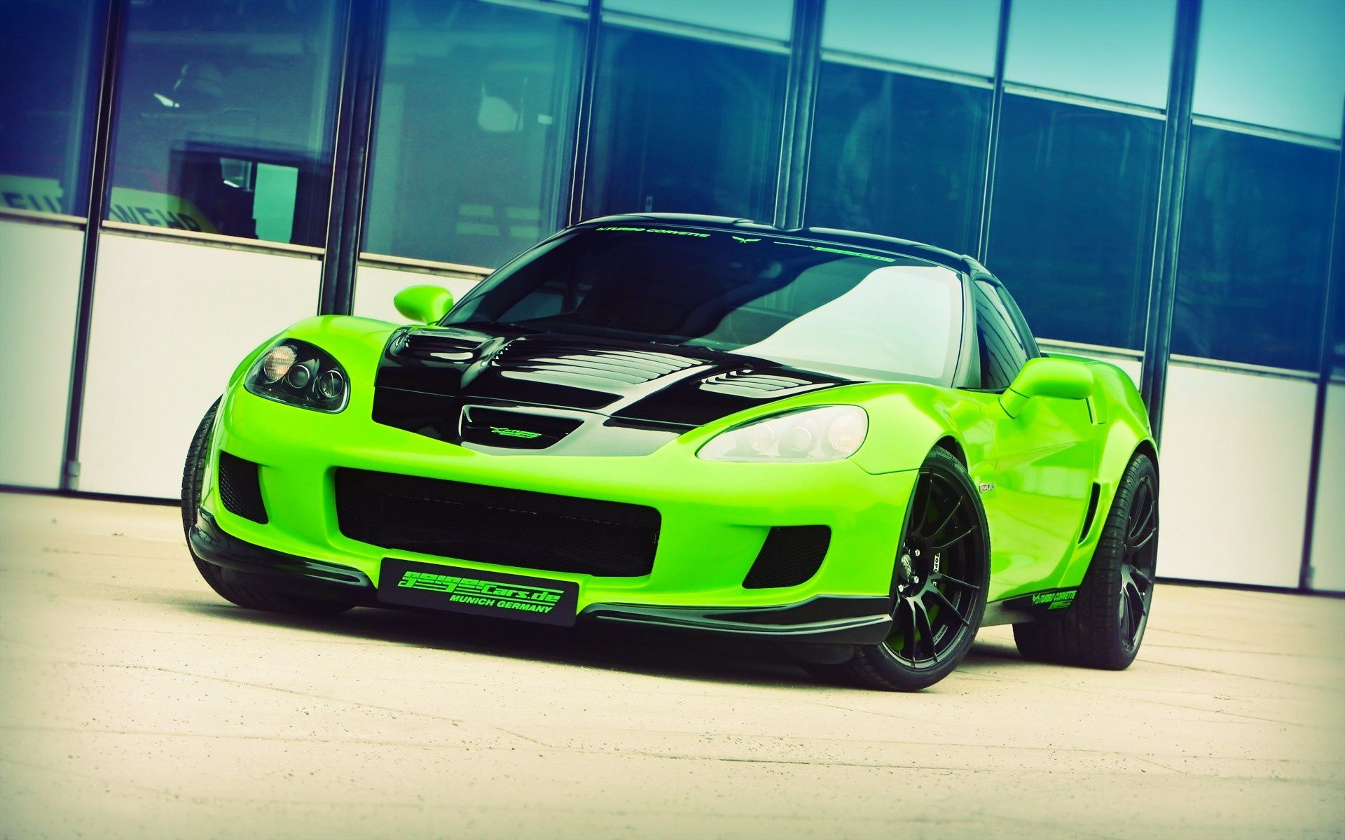 Detail Green Car Wallpaper Nomer 42