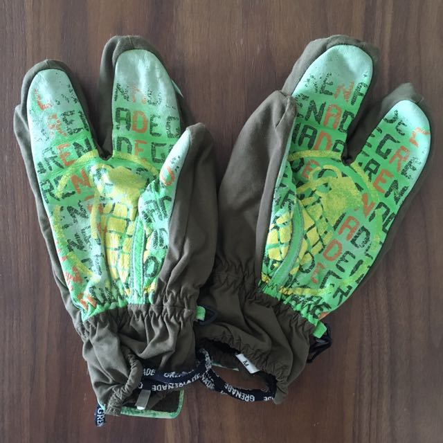 Detail Grenade Snowboard Glove Nomer 39