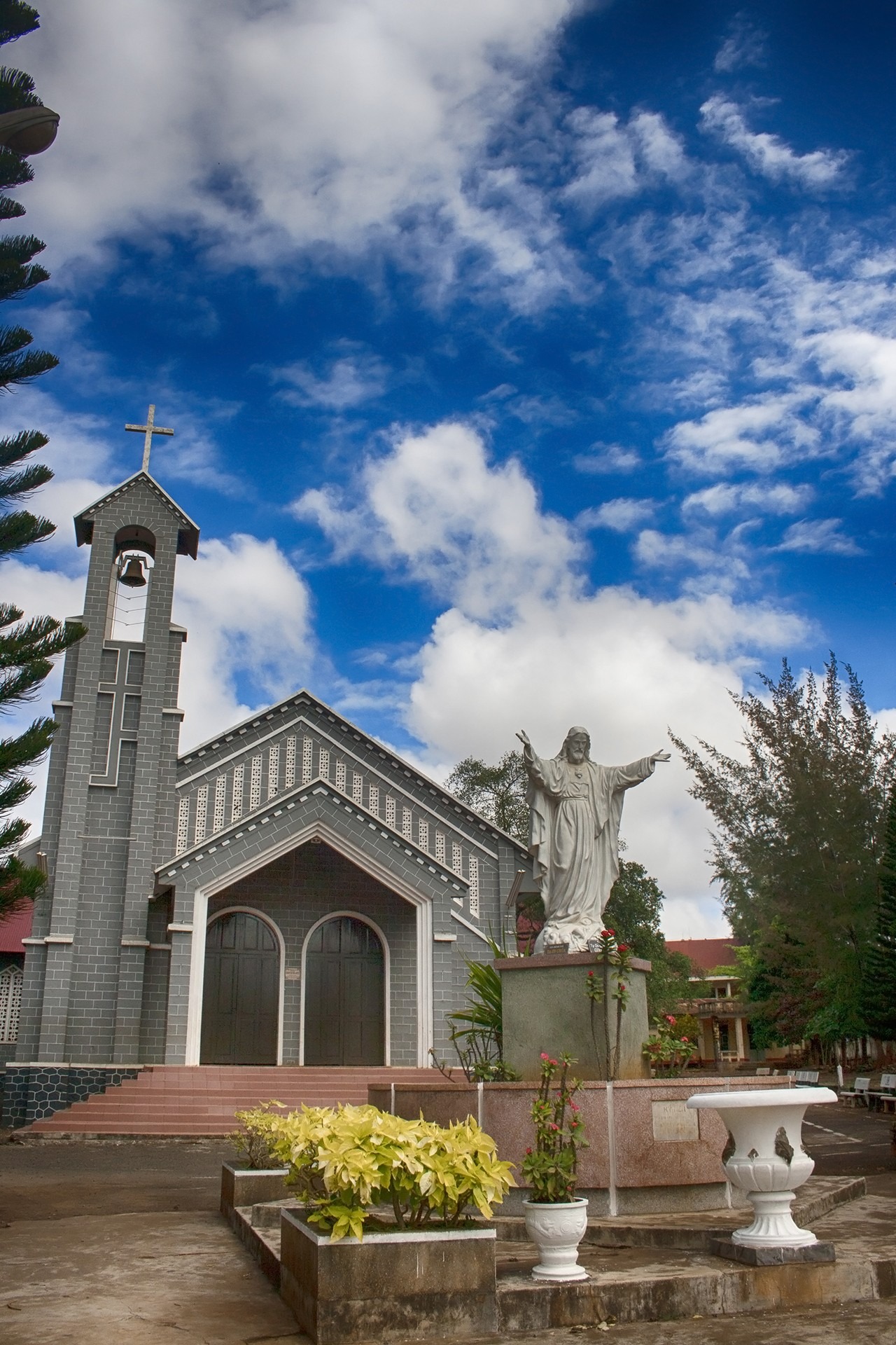 Detail Desain Gereja Katolik Nomer 40